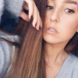 Meet your Posher, Alexis